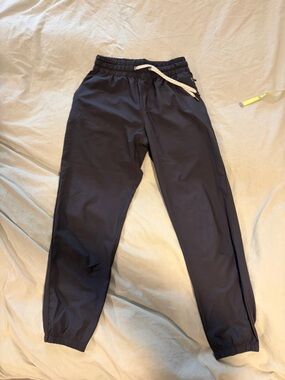 Vuori Women XS Navy Wind Jogger
